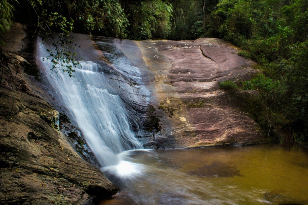 Cachoeira de Deus Penedo RJ maior cachoeira da região